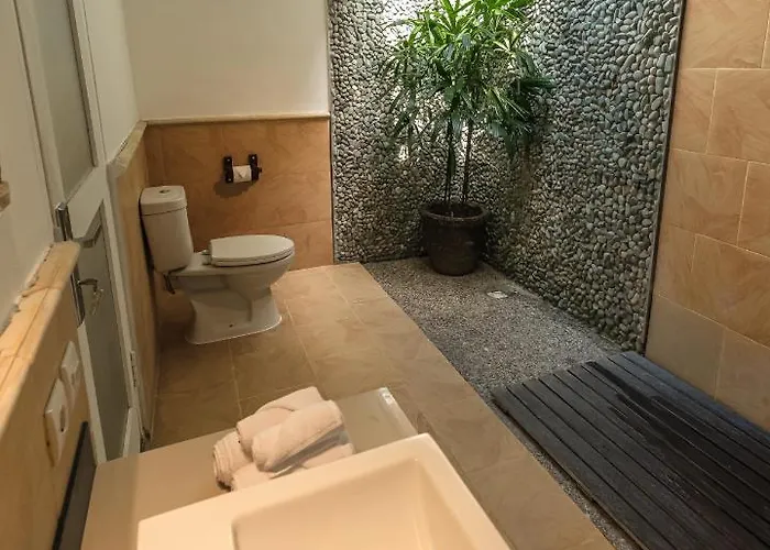 Guest house Nami Surf Canggu (Bali)