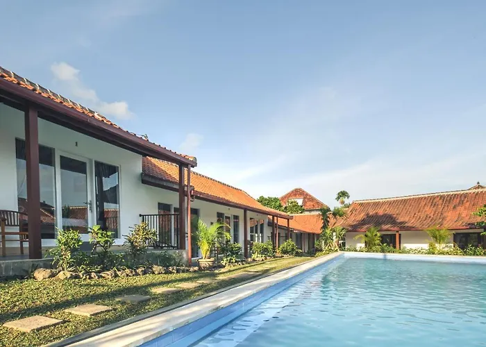 Nami Surf Guest house